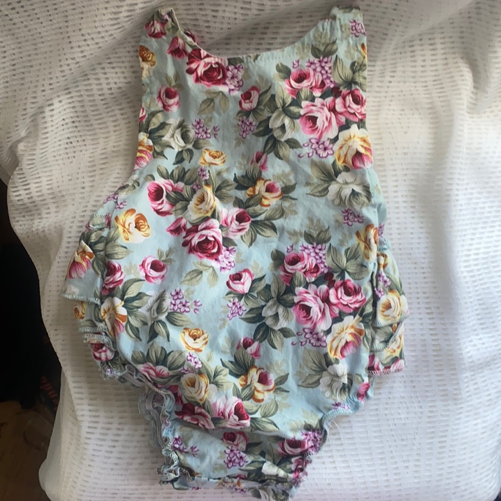 Newborn photo shoot outfit
